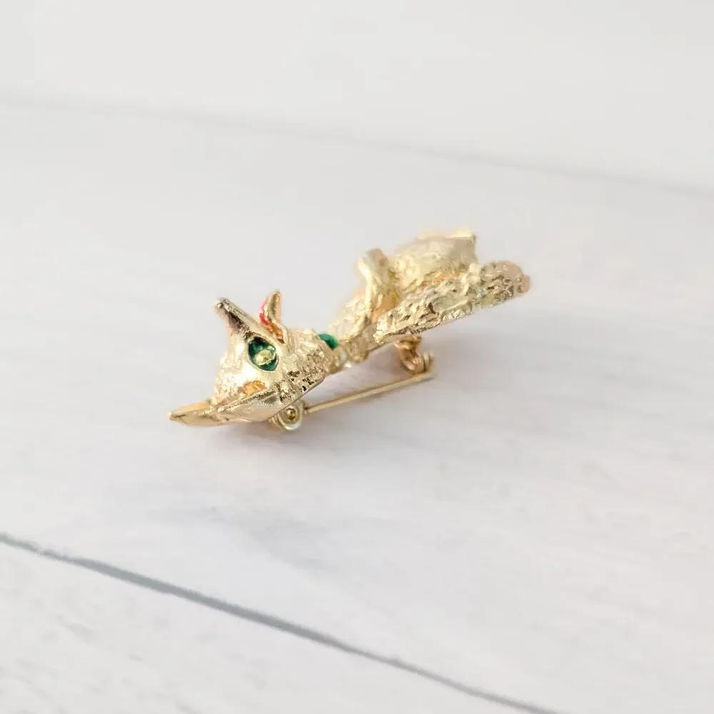 Vintage brooch pin